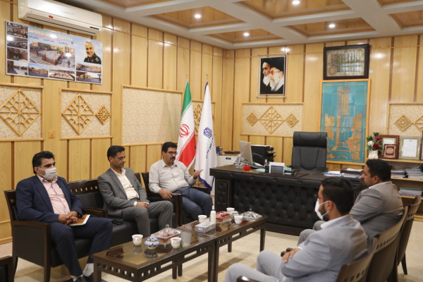 دیدار مدیرکل نوسازی مدارس استان یزد با فرماندار و رئیس آموزش و پرورش مروست جهت تعامل و همکاری